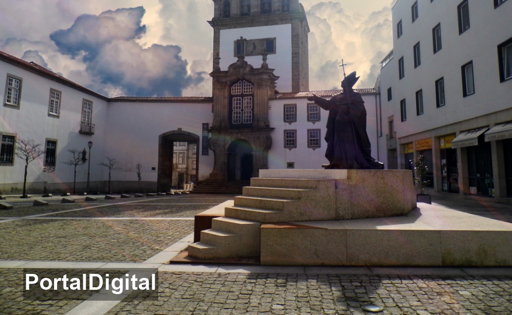 Largo de São Paulo e Campo de Santiago